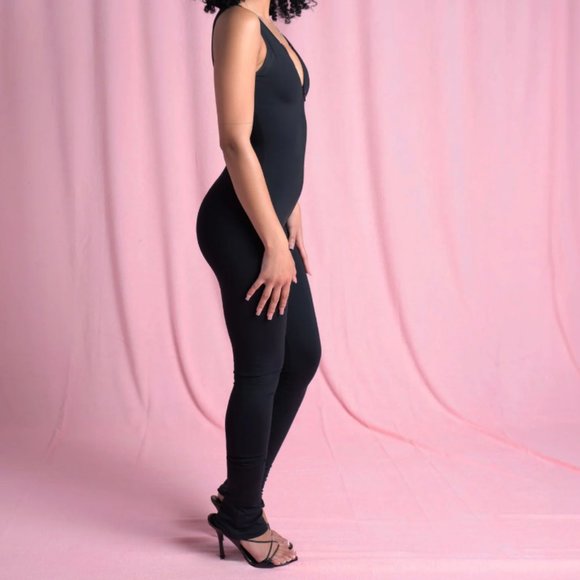 STRIPT ARI JUMPSUIT - Picture 3 of 5